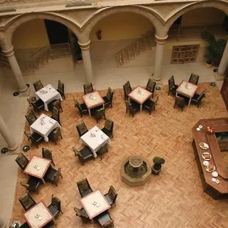 Cetina Palacio De Salcedo Baeza